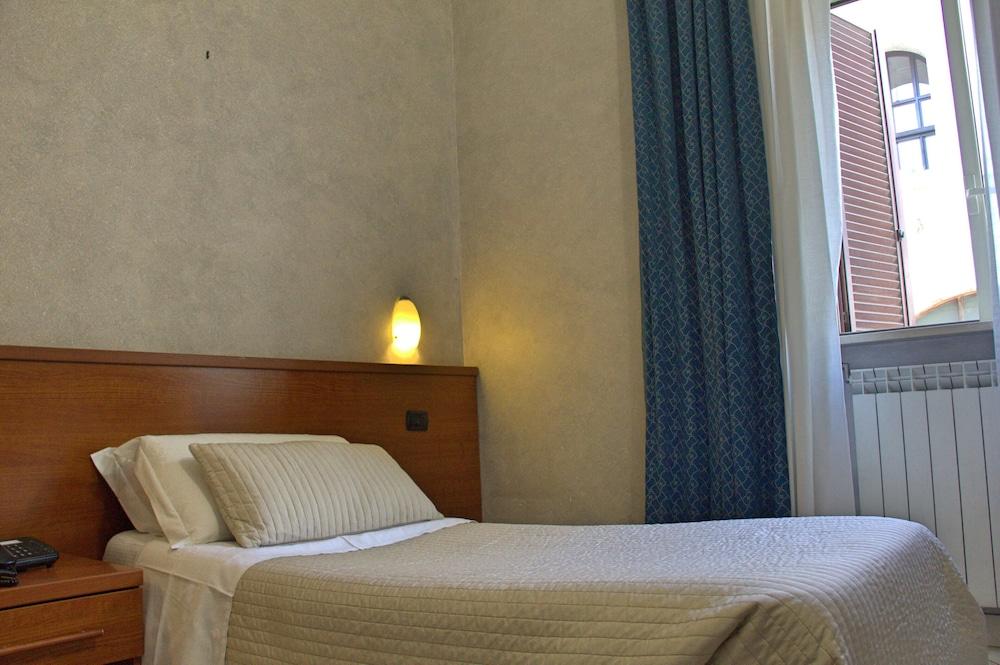 Hotel Ciao Rzym Zewnętrze zdjęcie